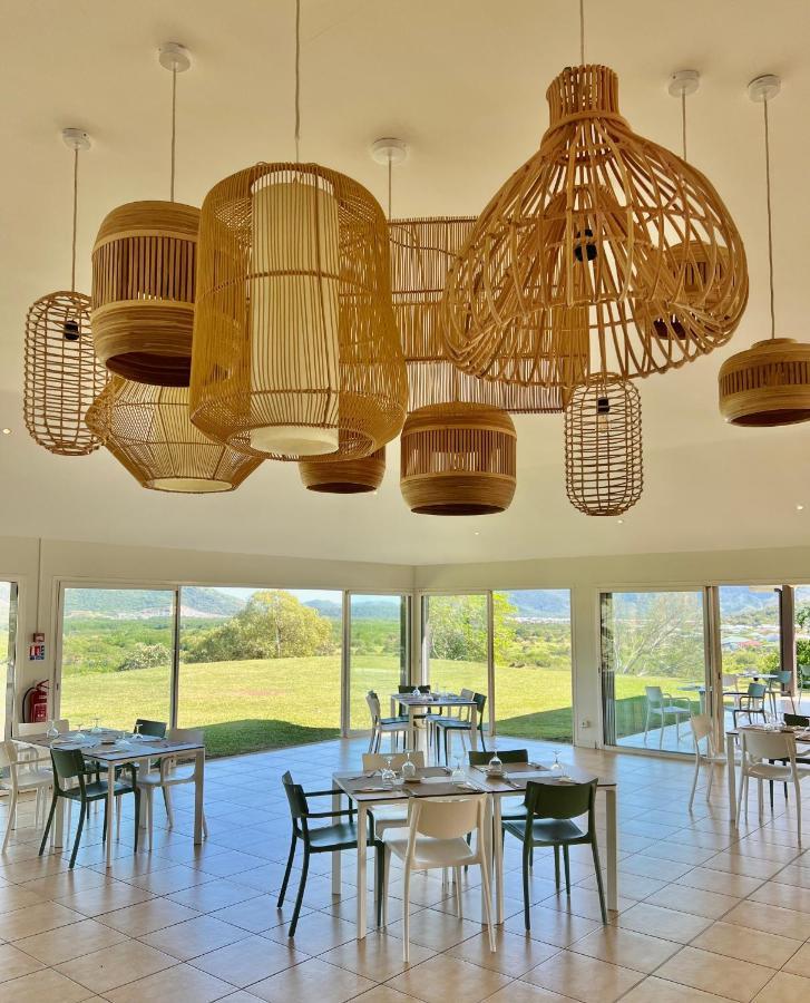 Rivland Resort Païta 外观 照片